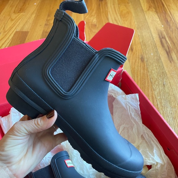 BRAND NEW: HUNTER Women’s Original Chelsea ankle rain boot.Size 6 Navy Blue - Picture 9 of 12